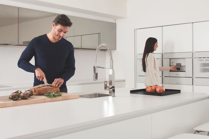 Змішувач для кухні з гнучким виливом Grohe Eurocube (31395000) 31395000 фото