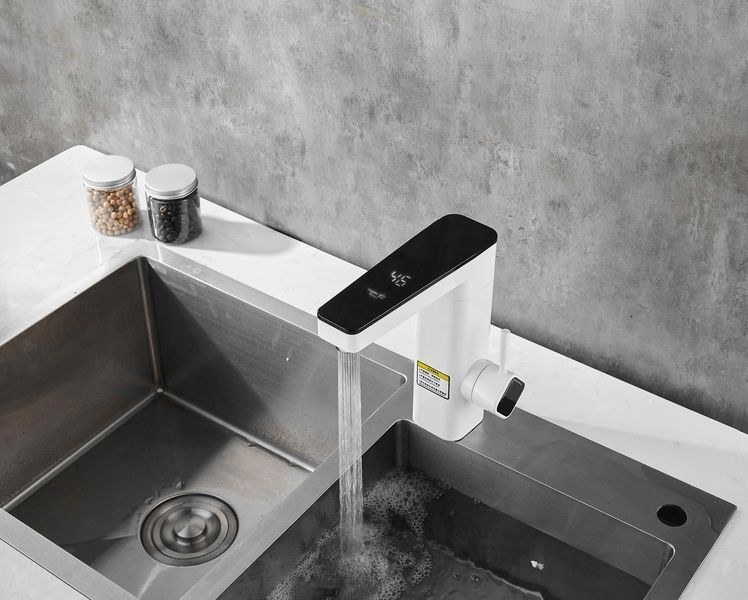 Водонагрівач 3,3 kW проточний, з індикатором температури, на мийку MIXXUS Electra 360-E (MX0775) MX0775 фото
